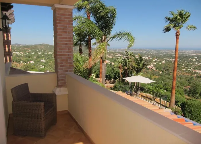 Reves D'ocean Bed & Breakfast Santa Bárbara de Nexe